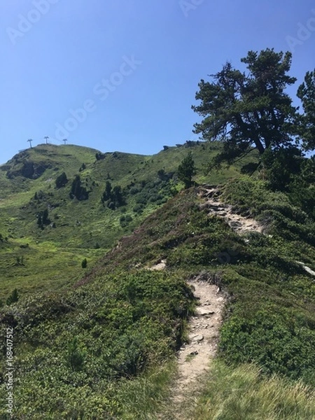 Obraz Berglandschaft mit Wanderpfad