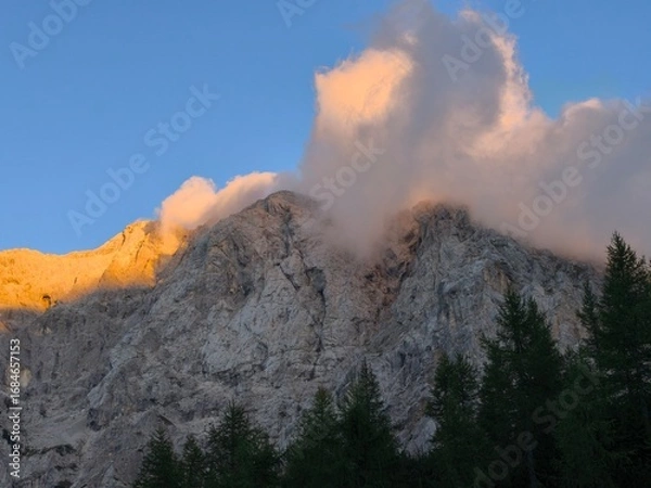 Fototapeta Cloud in the mountains