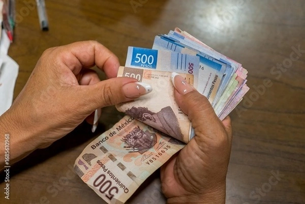 Fototapeta CONTAR BILLETES