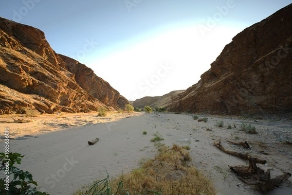 Obraz Traveling through desert roads is a great adventure and a great pleasure.