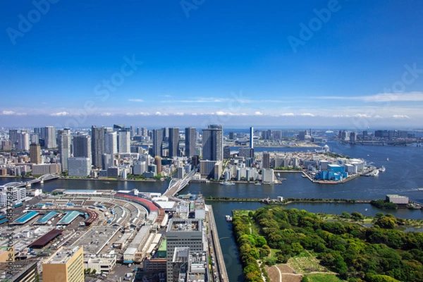 Obraz 高層マンションと高層ビルと庭園 築地市場