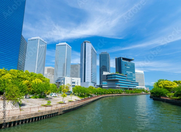 Obraz 大阪ビジネスパーク 新鴫野橋から見るOBPの高層ビル群