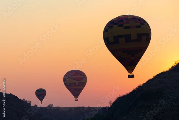Obraz 3 Hot Air Balloons Silhouette at Sunrise