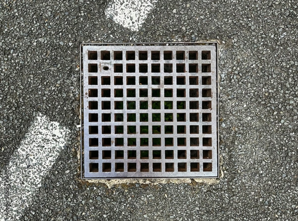 Fototapeta 排水溝、道路、地面、雨水、古びた