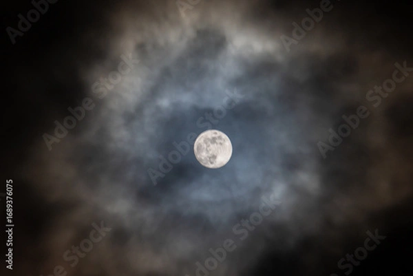 Obraz full moon with clouds