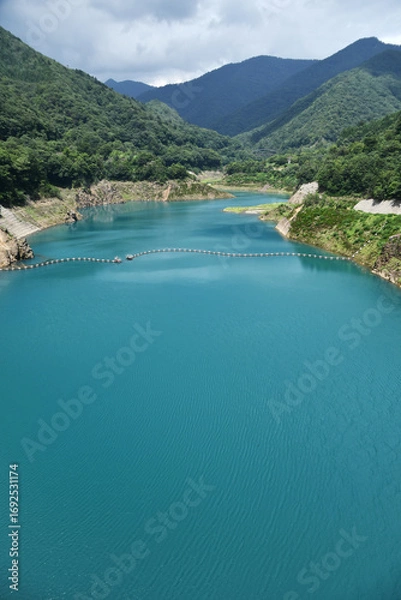 Fototapeta 群馬県の奥四万川ダム