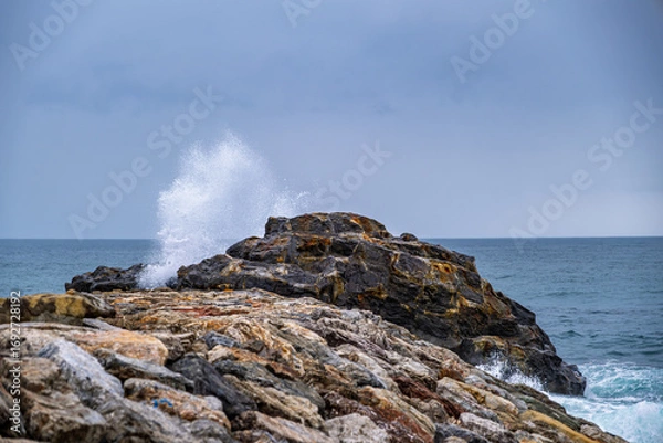 Fototapeta 【#高知】桂浜の岩場の波しぶき