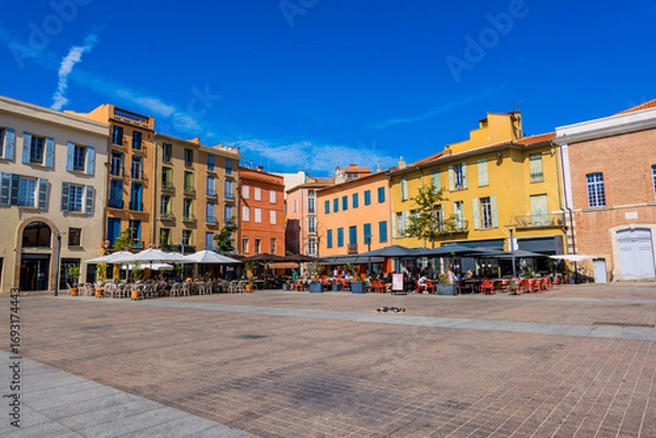 Fototapeta Place de la République de Perpignan en France