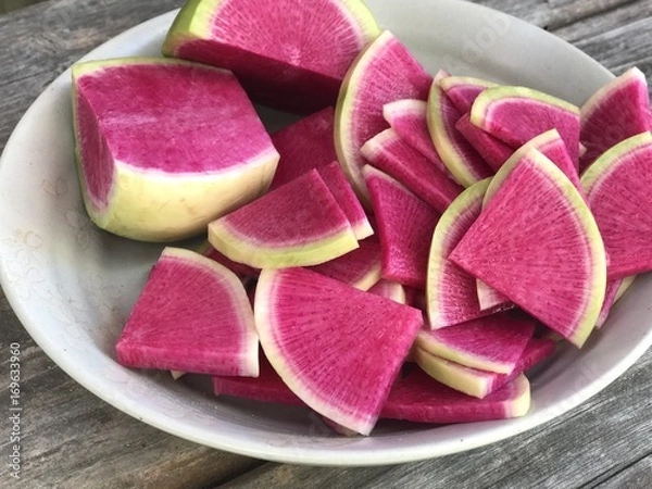 Fototapeta watermelon radish 