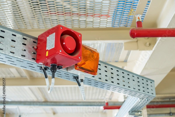 Obraz The fire alarm system. The combination of sound and light alert