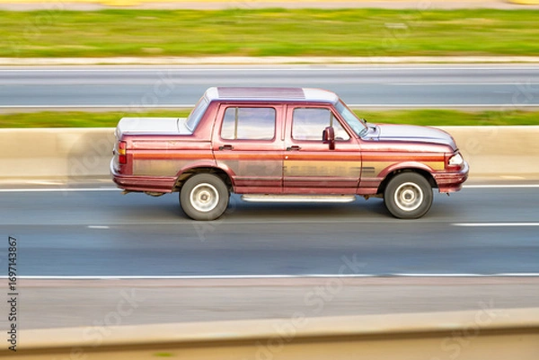 Fototapeta Versatility Redefined: The Urban Workhorse