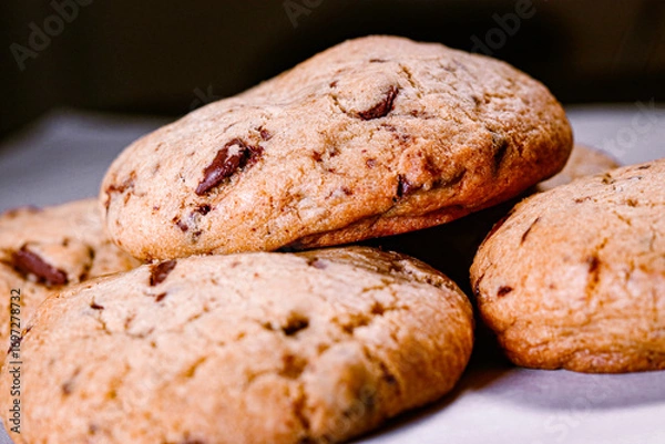 Obraz Cookies with melted chocolate chips
