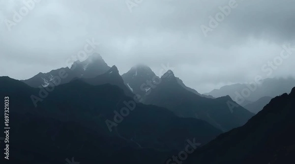Obraz Misty Mountain Range Silhouette.