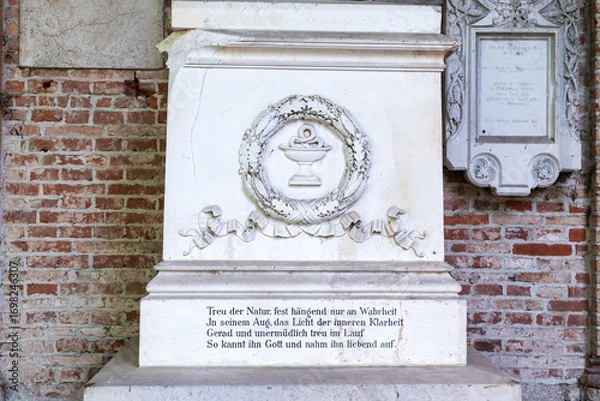 Obraz schöner alter Grabstein mit einem frommen Spruch Alter Südfriedhof München