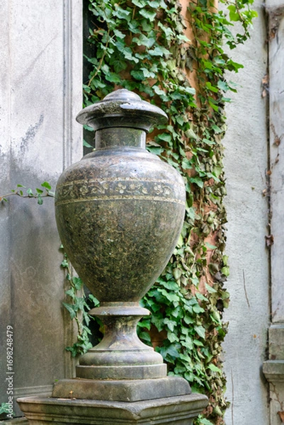 Obraz sehr schöne große Urne Alter Südfriedhof München