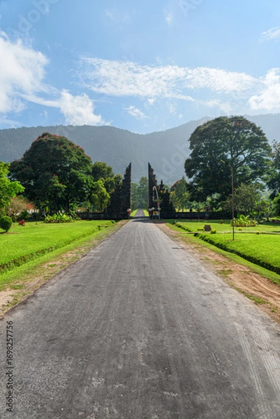 Fototapeta Awesome view of Candi Bentar Gate in Bali, Indonesia