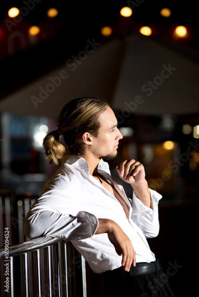 Obraz young MAn in bar