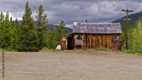 Fototapeta Chata zaopatrzeniowa w zakładzie Matchless Mine w Leadville, Kolorado, USA, ostatnim domu Baby Doe Tabor, wdowy po byłym magnacie srebra z XIX wieku, Horacym Taborze