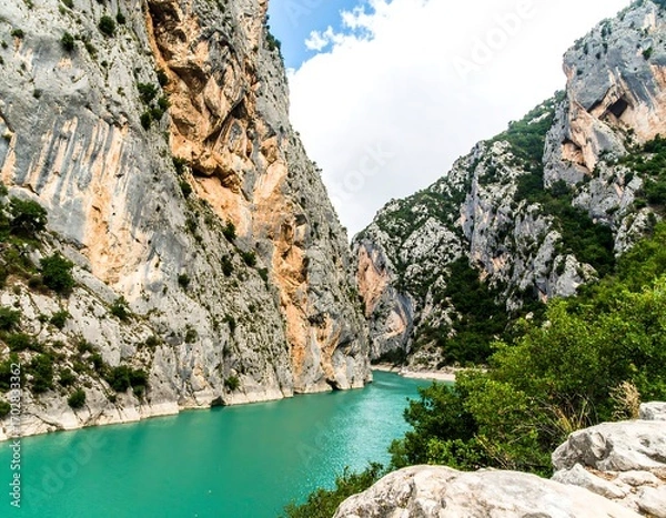 Obraz Turquoise river winds through a dramatic canyon