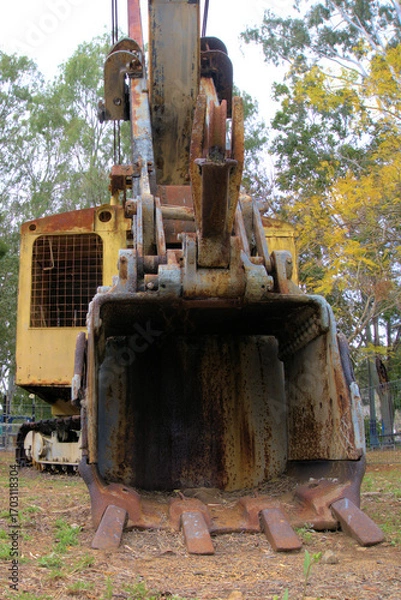 Fototapeta backet from old mining machine