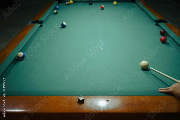 Obraz Playing pool in a night pub