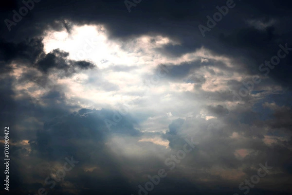 Obraz 구름 사이로 비치는 햇살 