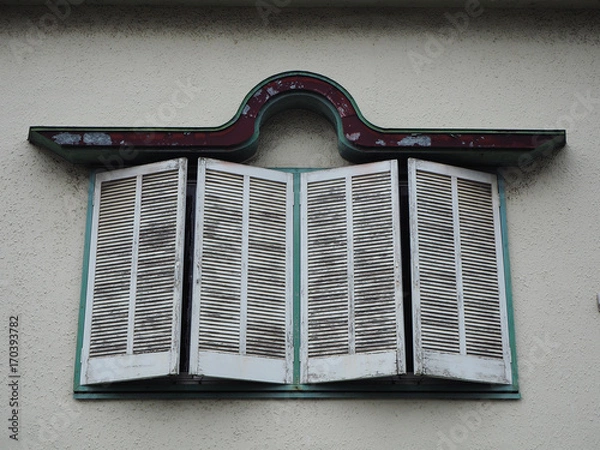 Obraz 雨戸が閉じた窓