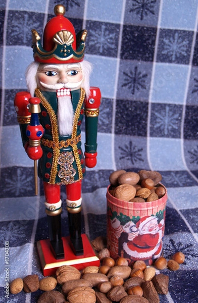 Fototapeta kingly nutcracker with mixed nuts