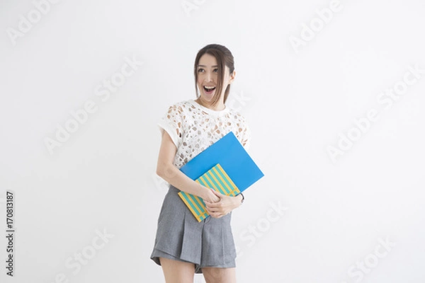 Fototapeta ファイルを持つ女性