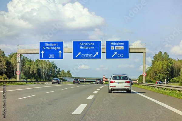 Fototapeta freeway road sign on Autobahn A81, Stuttgart / Vaihingen - Karlsruhe / Heilbronn / Munich