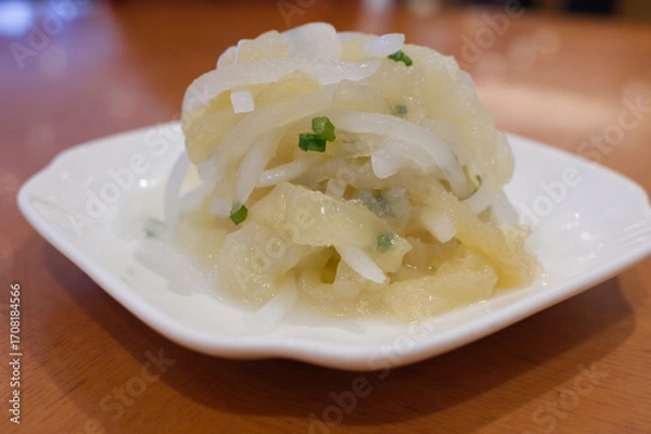 Fototapeta 大根とクラゲの和物