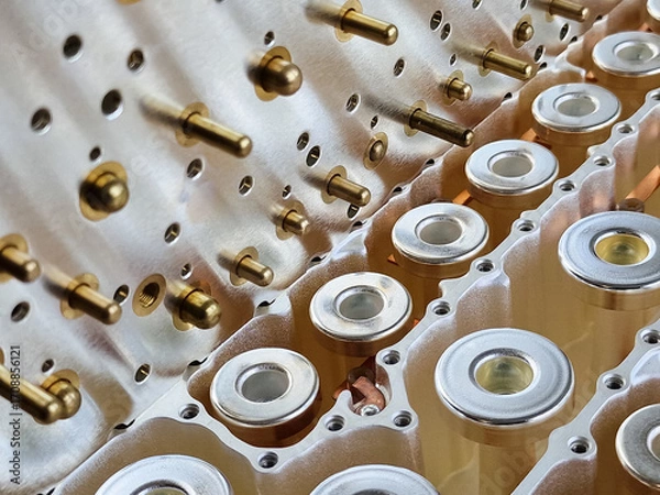 Obraz Microwave technology LTE duplexer cavity filter