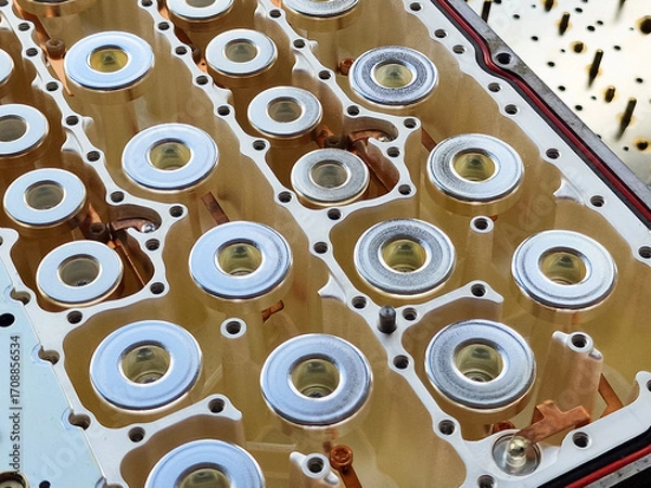 Obraz Microwave technology LTE duplexer cavity filter