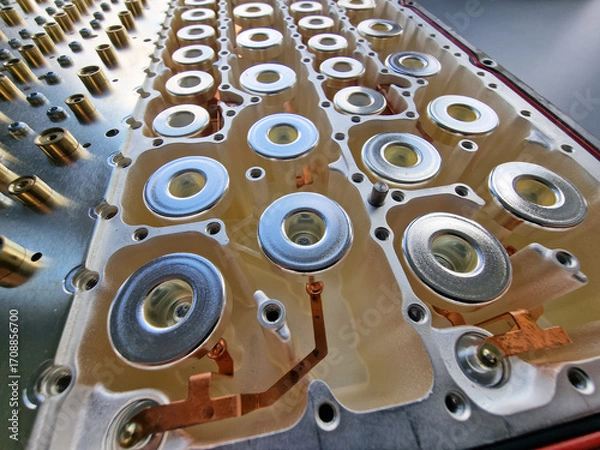 Obraz Microwave technology LTE duplexer cavity filter