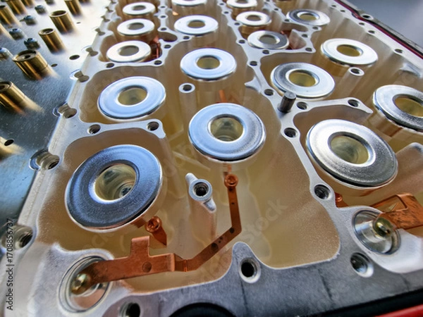 Obraz Microwave technology LTE duplexer cavity filter