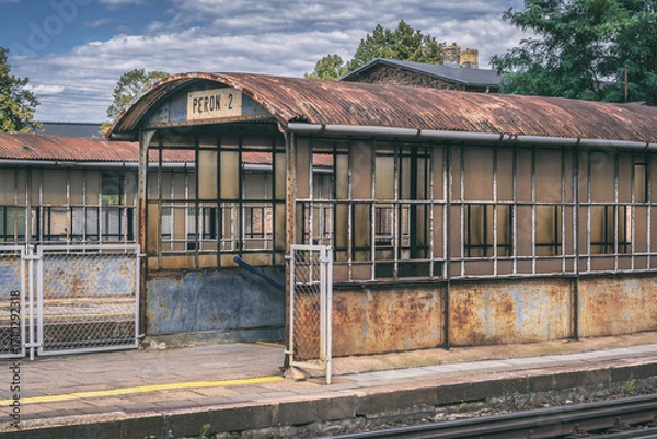 Obraz RAILWAY STATION IN ZBASZYN - Very, very old and historic shelter over the stairs to the passage tunnel to the platforms