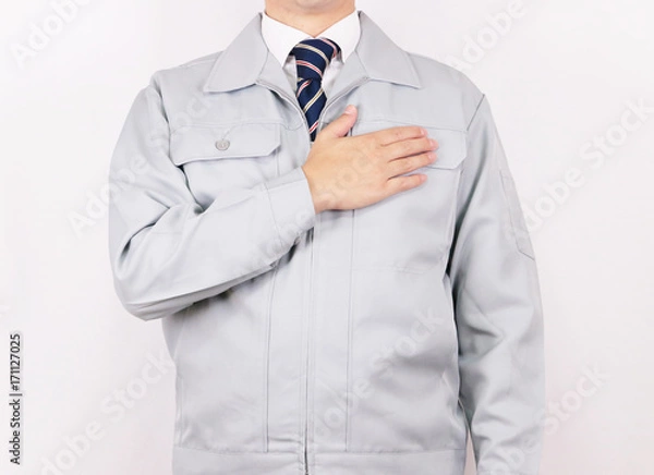 Obraz 作業着 男性 ネクタイ ポーズ お任せ下さい