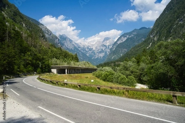 Obraz road in the mountains