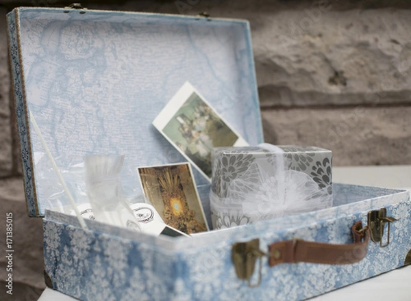 Obraz Wedding Table Suitcase Gift Collection