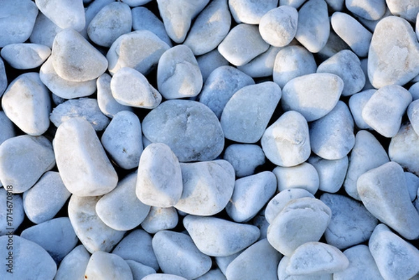 Fototapeta pebbles stones rounded blue white texture background pattern natural gravel quartz pile heap