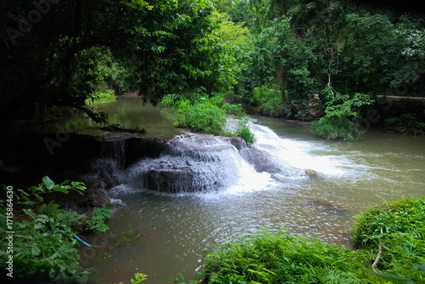 Obraz Quiet natural waterfall scenery.