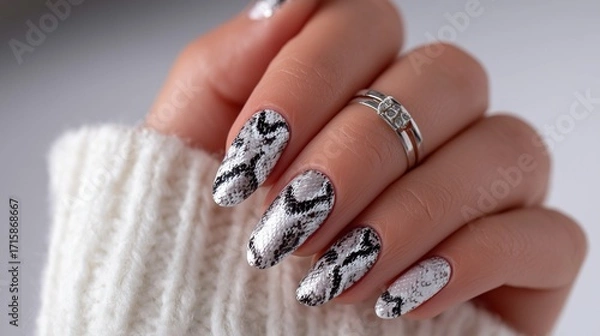 Fototapeta Minimalist snake print nails in sleek black and silver, edgy yet sophisticated, clean white background