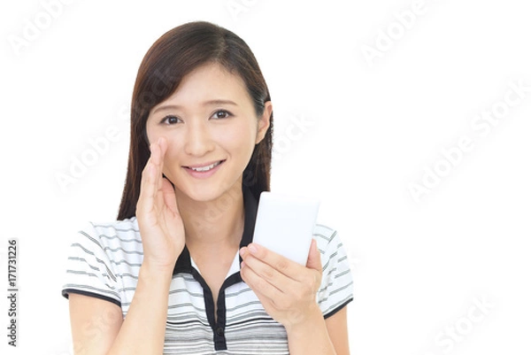 Fototapeta スマートフォンを持つ女性