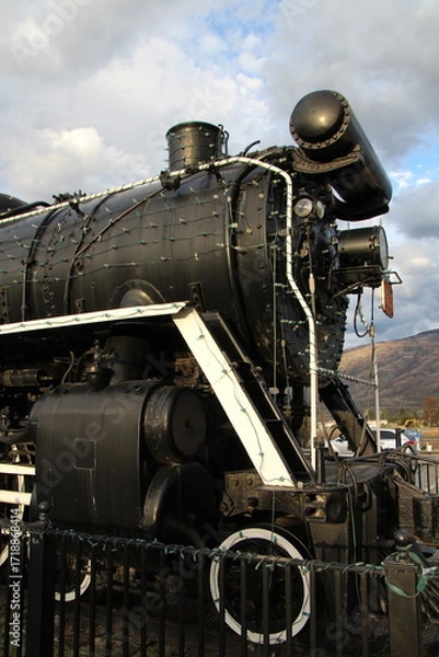 Fototapeta Front Of Old Locomotive, Jasper National Park, Alberta