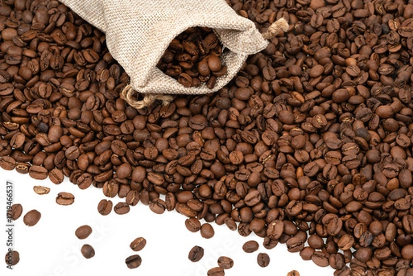 Fototapeta Freshly roasted coffee beans isolated on white background. coffee texture close-up, top view (10)