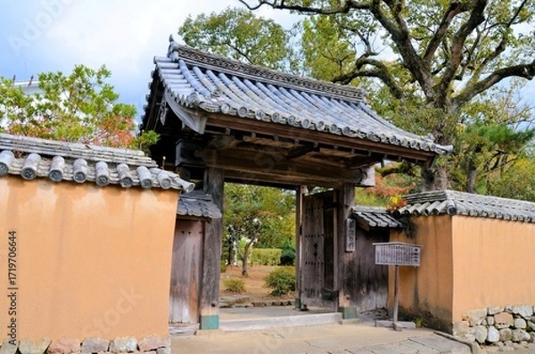 Fototapeta 学習館 藩校の門