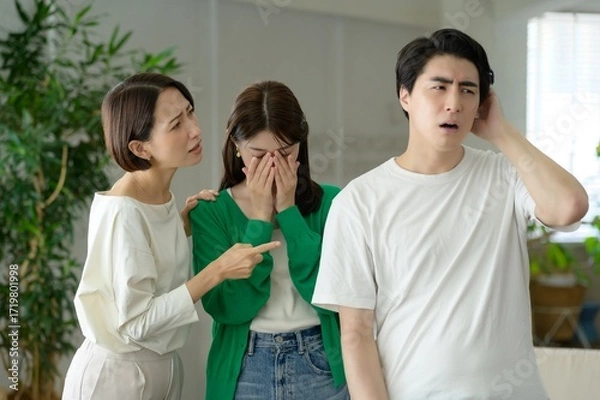 Obraz 泣いている女性と男性を責める日本人女性