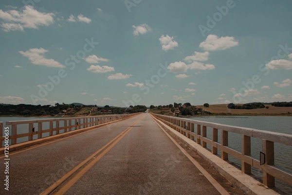 Fototapeta Scenic View of a Bridge on a Sunny Day