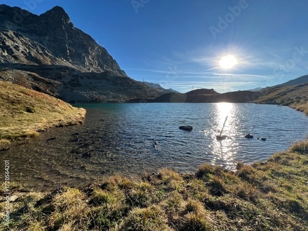 Obraz Lake Culuonnas, Guglia Lake or Julier Lake, Canton of Grisons, Switzerland - Lej da las Culuonnas or Lej dal Güglia (Lej dal Gueglia oder Juliersee), Julierpass - Schweiz