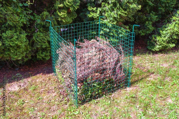 Obraz compost silo made of metal mesh with protective coating